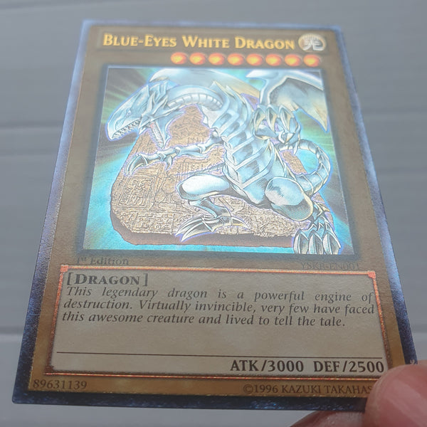 Yugioh - Blue-Eyes White Dragon *Ultimate Rare* YSKR-EN001 (NM)